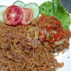 Mie Goreng Plus Ayam Geprek