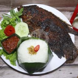 Nasi Gurami Bakar ( Sambal Tomat / Bawang)