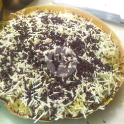 Martabak Maniss Original Keju Kombinasi ( Kacang Coklat Pisang Wijen Kismis Keju )