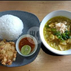 Soto Ayam Nasi,gorengan