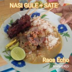 Nasi Gule   Sate 3 Tusuk