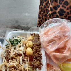 Bubur Ayam Usus Telor ( Strefom)