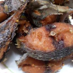 Nasi Ikan Tongkol Goreng