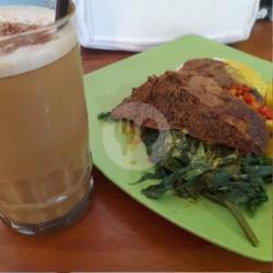 Nasi Rendang Limpo Cappucino