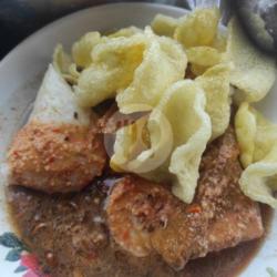 Lontong Dan Semur Tahu/kentang(1porsi)