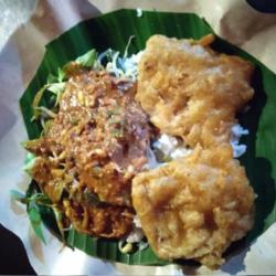 Nasi Pecel Tempe Mendoan