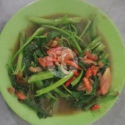 Cah Kangkung Polos
