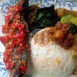 Nasi Ikan Kembung Balado