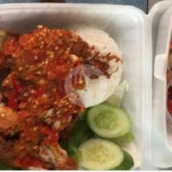 Paket Nasi Ayam Penyet Sambal Pedas Bleger