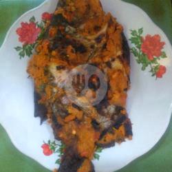 Ikan Bawal Bakar