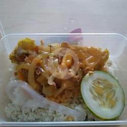 Nasi Ayam Asam Manis