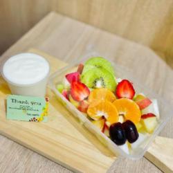 Fresh Fruit Salad 650ml