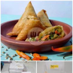 Sambosa Ayam  Jumbo Frozen