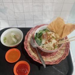 Cwiw Mie (mie Ayam Khas Malang)