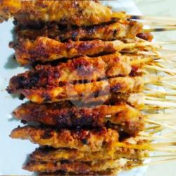 Sate Ayam   Lontong
