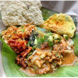 Sego Pecel