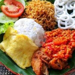 Nasi Indomie Geprek Komplit