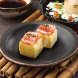 Aburi Tamago Salmon Mentai (2 Pcs)