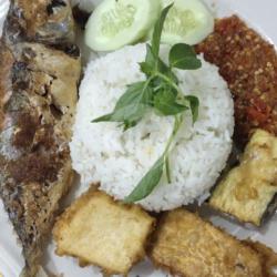 Nasi   Ikan Gembung Cabe Caplak