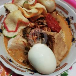 Lontong Sayur Tahu   Telor