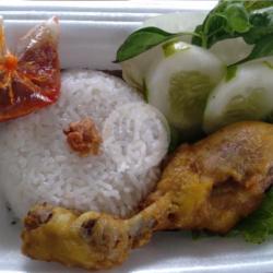 Lauk Ayam Goreng Medium