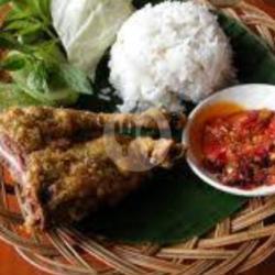 Bebek Goreng Super Komplit