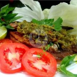 Ikan Bawal Sambal Ijo