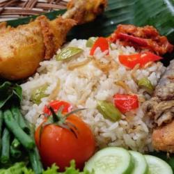 Nasi Liwet Ayam Serundeng