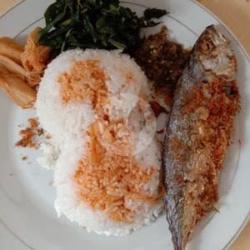 Nasi Ikan Salam Goreng Hemat Teh Pucuk