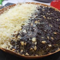 Martabak Manis Keju Kacang Coklat Susu