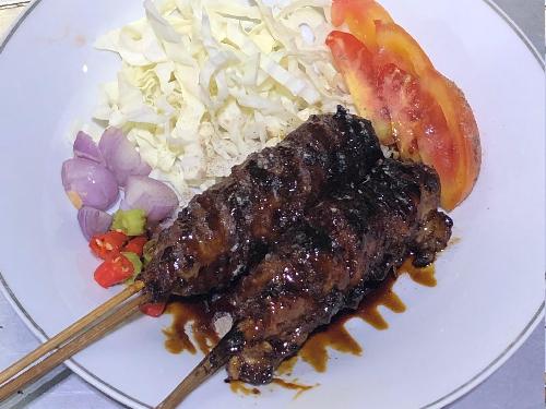 Sate Kambing Muda Mas Vikto, (Hapy Resto)