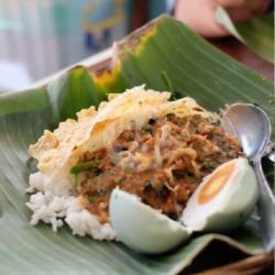 Nasi Pecel Telor Asin