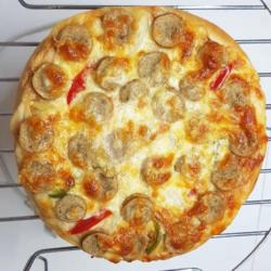 Chicken Sausage Pizza 22cm