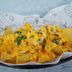 Classic Nachos Cheese