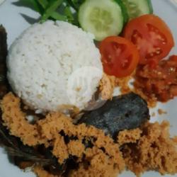 Nasi Lele Keremes Smbl Merah