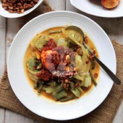 Lontong Sayur   Telur Bulat