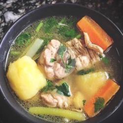 Sop Ayam (bening)