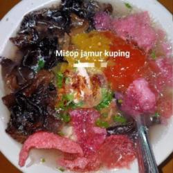 Mie Sop Ayam Jamur Kuping