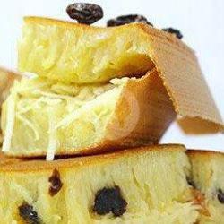 Martabak Manis Bangka  Keju Kismis