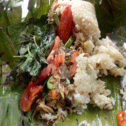 Nasi Bakar Mix Ayam Cumi Pete Kemangi