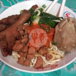 Mie Ayam Wonogiri   Bakso   Ceker Ayam   Pangsit