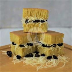 Martabak Kismis Keju