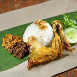 Nasi Ayam Kampung Blondo