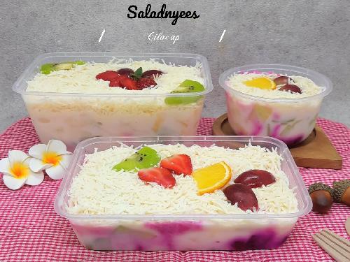 Salad Buah By SaladNyees, Mundu