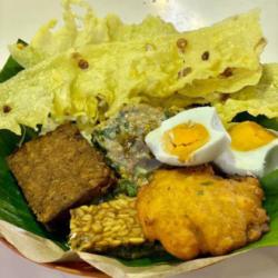 Pecel Istimewa