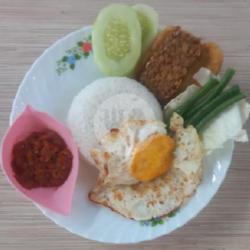 Nasi Tahu Tempe Telur