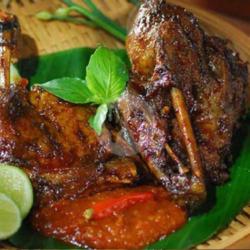 Bebek Dada Bakar