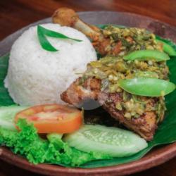 Nasi   Ayam Penyet Ijo