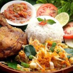 Paket Nasi Ayam Goreng,urap Sayur