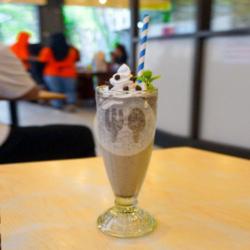 Milkshake Cookies Ncream